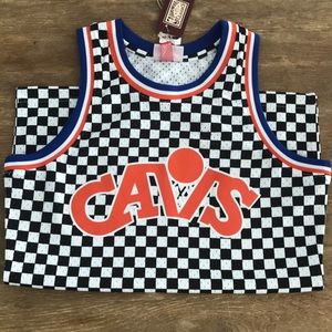 Mitchell and Ness cavs basketball jersey
